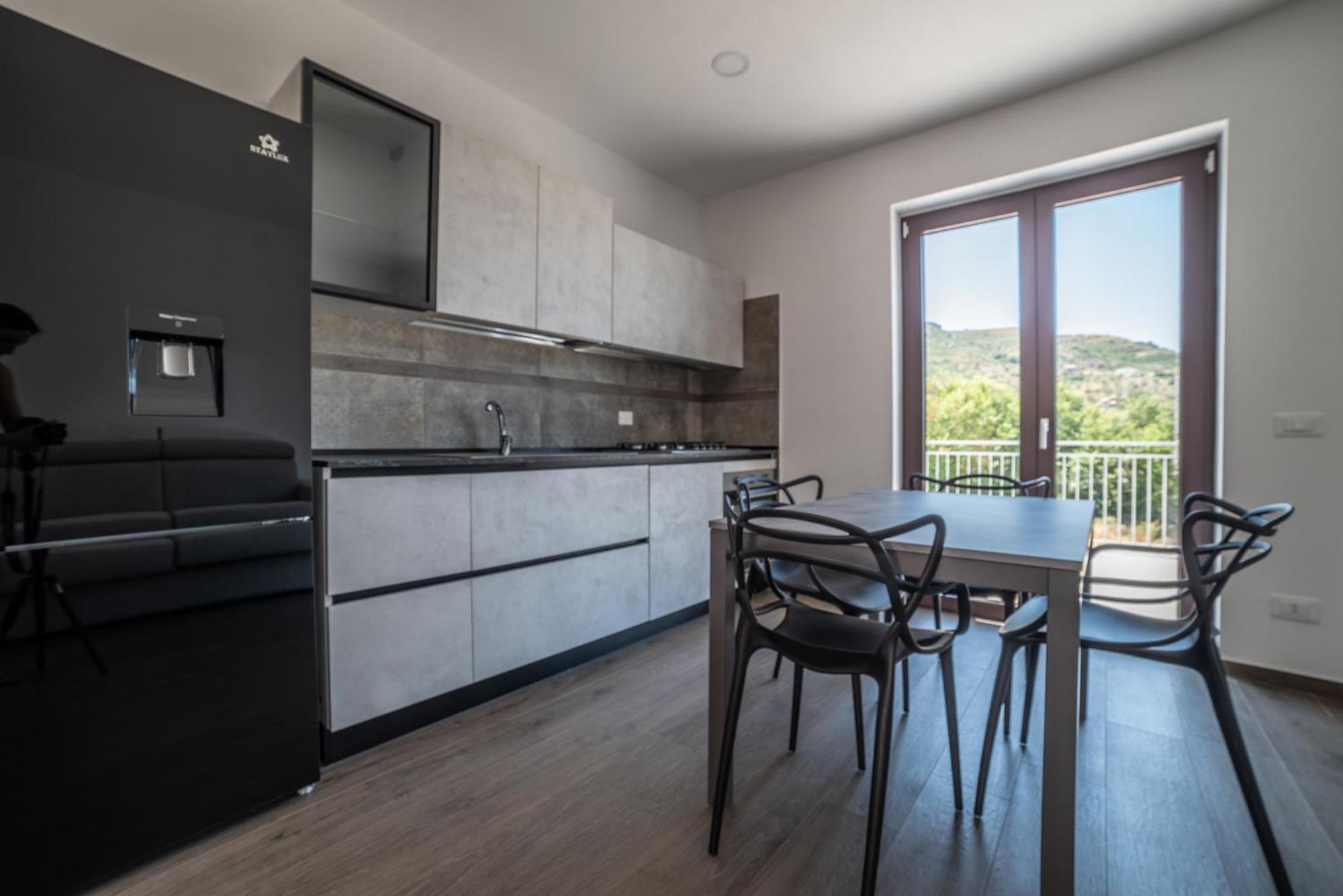 Signora Cinzia Apartment Torchiara